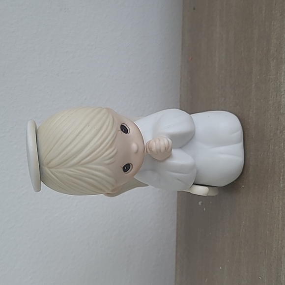 Vintage Precious Moments Figurine 1980 Isn't He Wonderfull? E-5640 - Picture 2 of 8